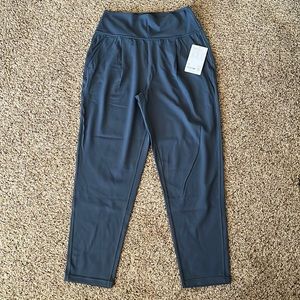NWT Athleta Elation Pant in gray, size small